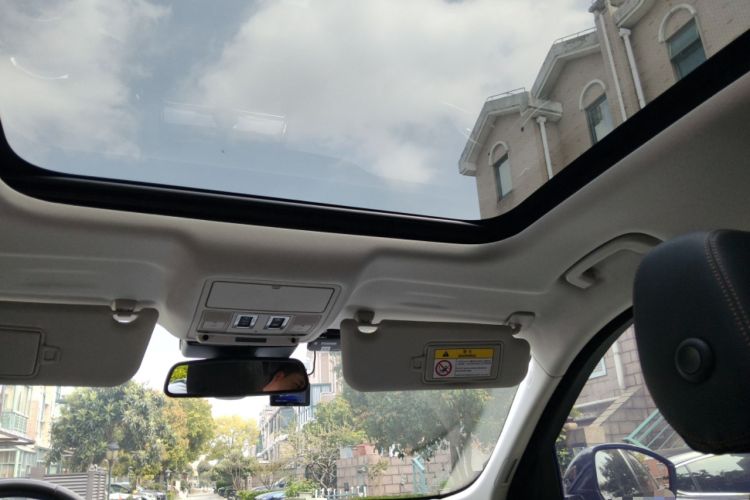 Used Jaguar F-PACE 2018 2.0T Two-Wheel Drive Urban Deluxe Edition
