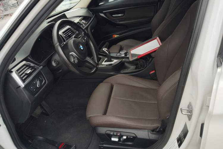 Used BMW 3 Series 2018 320Li Leading Model M Sport Package