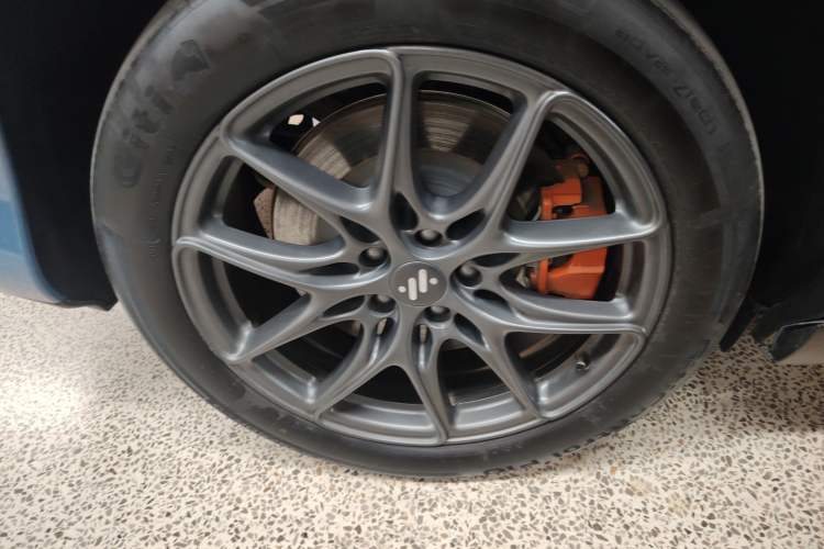 Used IM LS6 2025 Lingxi Intelligent Driving Edition Right Rear Wheel Hub