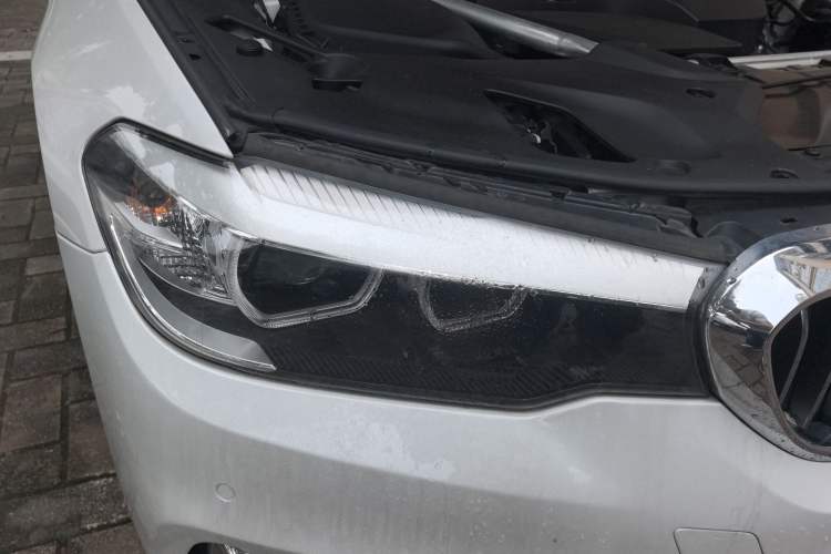 Used BMW 5 Series 2018 Revised Version 530Li Leading Edition Luxury Package Right Front Headlight