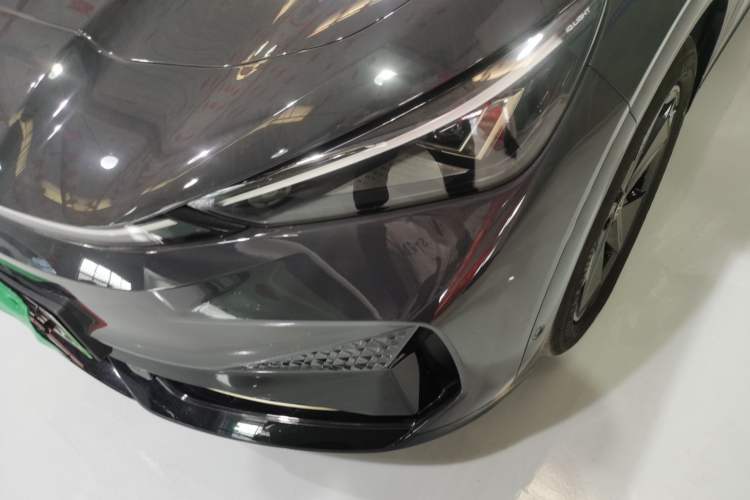 Used Volkswagen ID.UNYX 2024 Revised Pro Long-Range Version Left Front Headlight