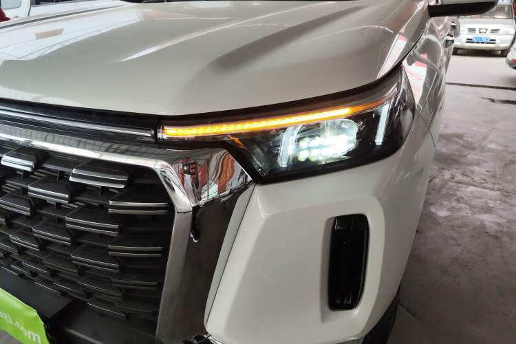 Used Changan Lantop 2023 2.0T Manual 4x4 Diesel Elite Standard Cab
