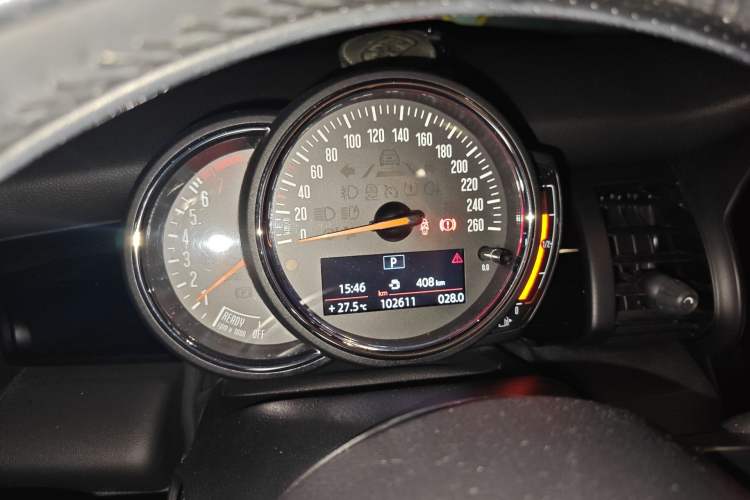 Used MINI 2020 1.5T ONE PLUS Five-Door Edition Odometer Close Up