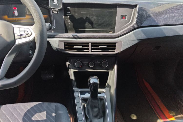 Used Volkswagen Lavida 2023 New Sharp 1.5L Automatic Excellent New Edition Audio And AC Panel