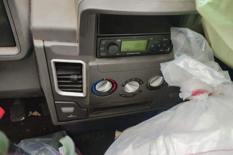 Used Iveco Daily 2014 2.5T-A35 NJ6484ACM47Z4