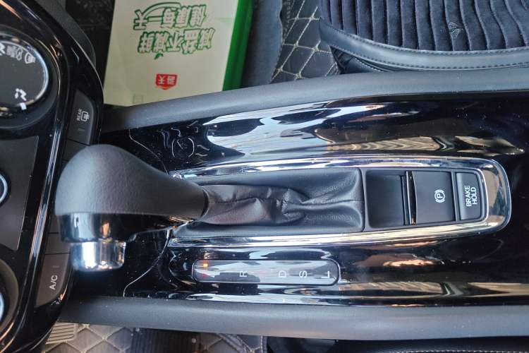 Used Honda Vezel 2020 1.5L CVT Pioneer Edition