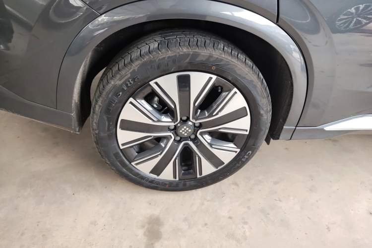 Used Landian E5 PLUS 2026 Model 165km Long-Range First-Adoption Version Ultra 7-seater
