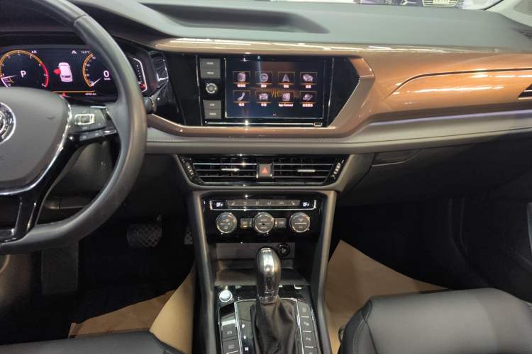 Used Volkswagen Tharu 2019 330TSI Four-Wheel Drive Flagship Model China VI Standard
