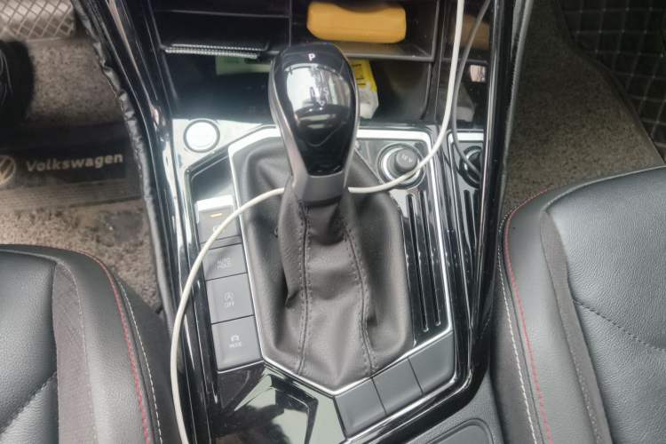 Used Volkswagen Tayron 2022 280TSI Two-Wheel Drive Luxury Smart Connectivity Version
