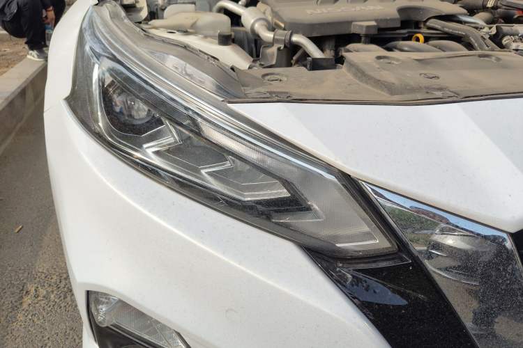 Used Nissan Teana 2021 2.0L XL Upper AD1 Smart Drive & Navigation Edition Right Front Headlight