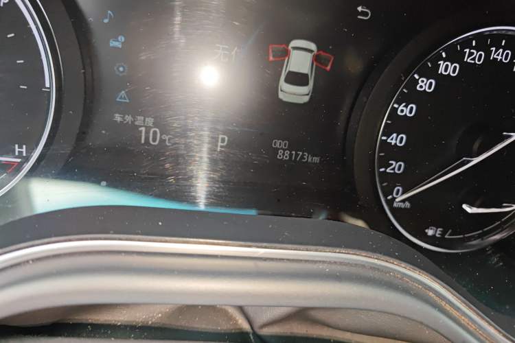 Used Toyota Avalon 2019 Dual-Engine 2.5L XLE Prestige Version China VI Standard