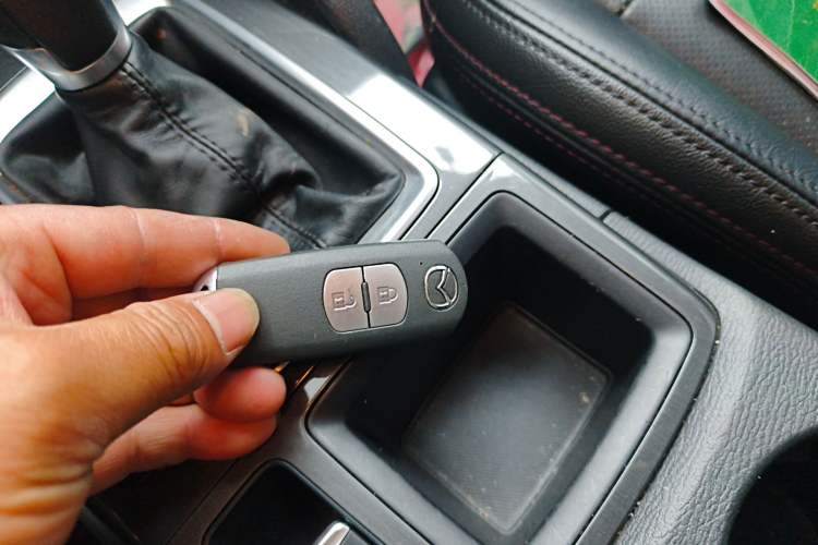 Used Mazda CX-5 2015 2.0L Automatic 4x4 Luxury Edition
