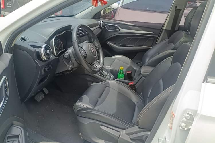 Used MG ZS 2017 1.5L Automatic Luxury Internet Edition
