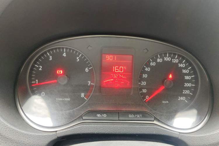 Used Volkswagen Polo 2013 1.4L Manual Fashion Edition