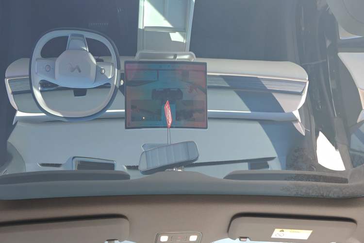 Used ONVO L60 2024 60 kWh Rear-Drive Version
