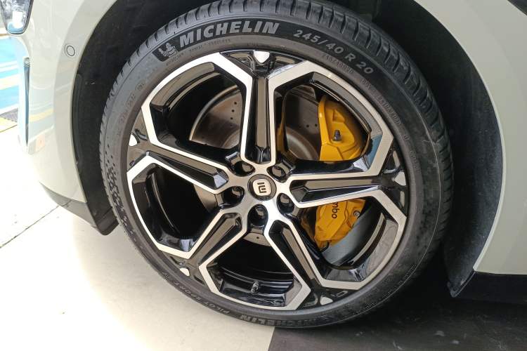 Used Xiaomi Auto SU7 2024 Rear-Drive Long-Range Intelligent Driving Version
