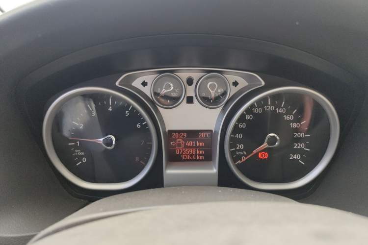 Used Ford Focus 2013 Hatchback Classic 1.8L Manual Fashion Edition Instrument Cluster