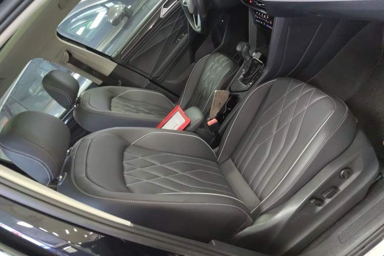 Used Volkswagen Tiguan L 2022 330TSI Automatic Two-Wheel Drive Smart Edition