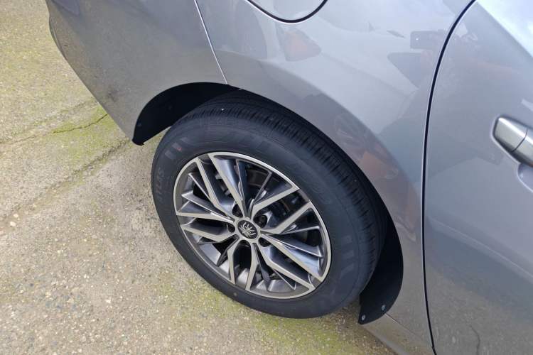 Used BYD Qin PLUS 2024 HONOR Edition DM-i 120KM Beyond Model