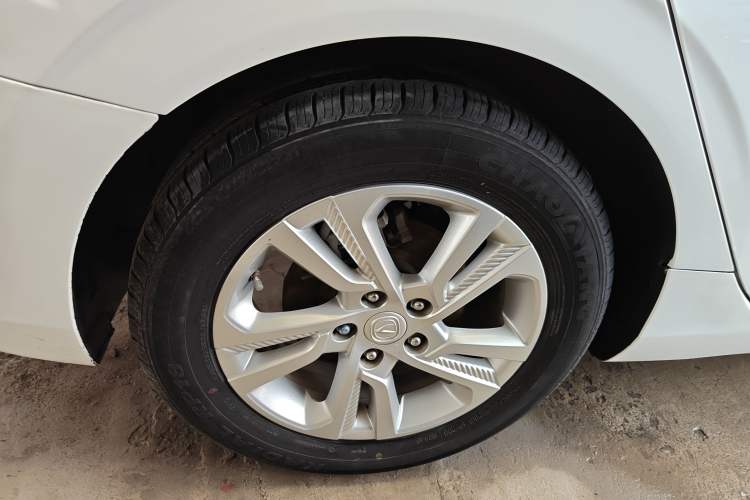 Used CHANGAN Eado 2019 High-Energy Edition 1.6L GDI Manual Pioneer Model China VI Standard