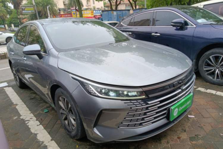Used BYD Destroyer 05 2023 Champion Edition DM-i 55KM Luxury Model Front Right 45 Deg