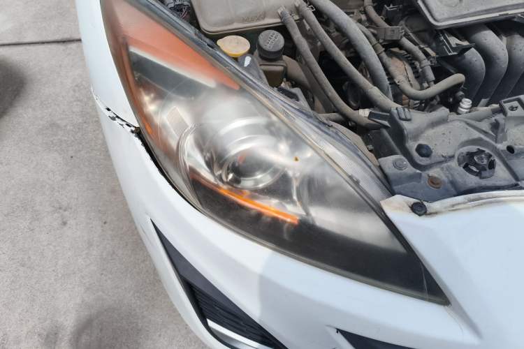 Used Mazda 3 2013 Hatchback 1.6L Automatic Elite Model Right Front Headlight