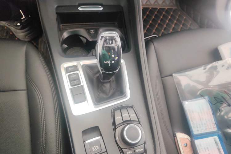 Used BMW 1 Series 2020 120i Fashion Model Gear Lever