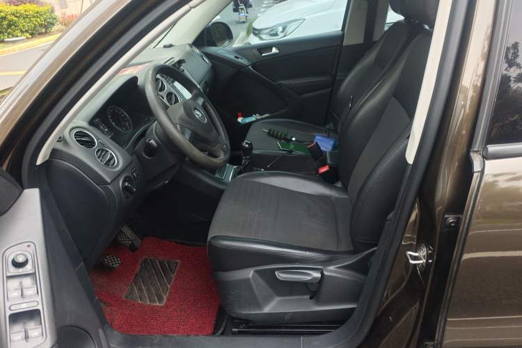Used Volkswagen Tiguan 2015 1.8TSI Manual Two-Wheel Drive Fashion Edition Driver Seat