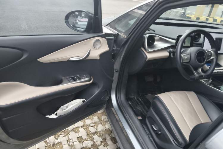 Used BYD Dolphin 2023 420 km Fashion Edition
