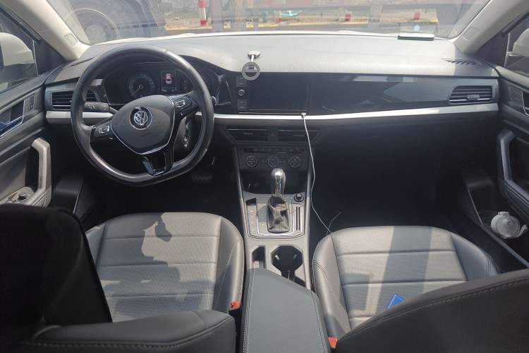 Used Volkswagen Lavida Pure Electric 2019 Enjoyment Edition Center Console