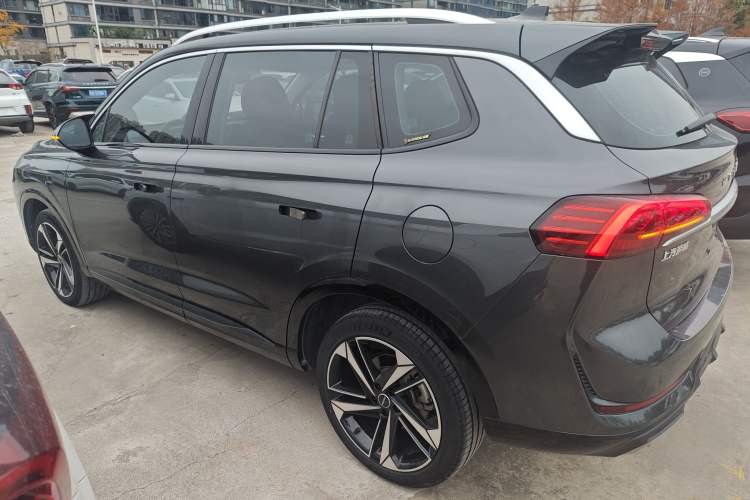 Used Roewe RX5 MAX 2022 1.5T Automatic Zhiwei Prestige Edition
