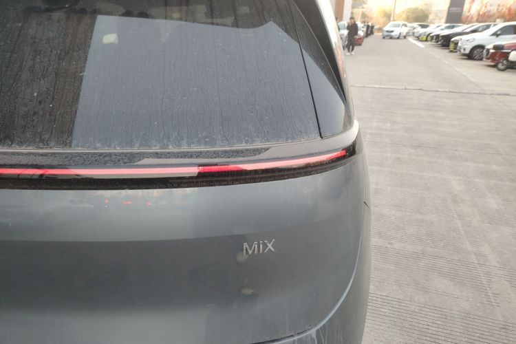 Used Zeekr MIX 2025 Long-Range Intelligent Driving Edition Exterior 3