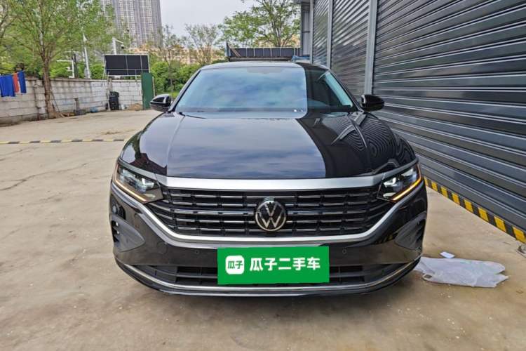 Used Volkswagen Passat 2024 330TSI Elite Edition Front