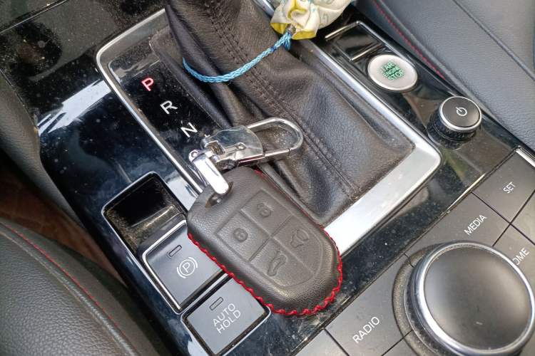 Used BORGWARD BX5 2017 20TGDI Automatic Two-Wheel Drive Pioneer Edition Vehicle Key