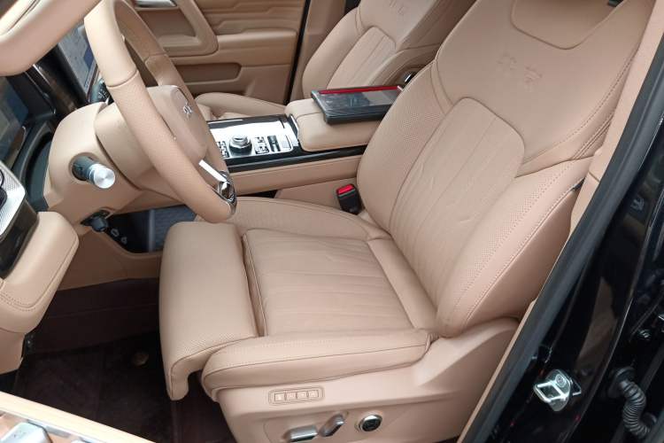 Used BAIC Off-Road BJ60 Leiting 2024 Magic Electric Drive Advanced Version 7 Seats
