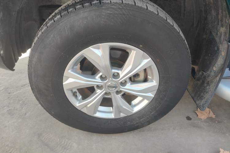 Used Dongfeng Ruichi 6 2021 2.3T Manual Two-Wheel Drive Diesel Standard Version with Long Cargo Bed M9T