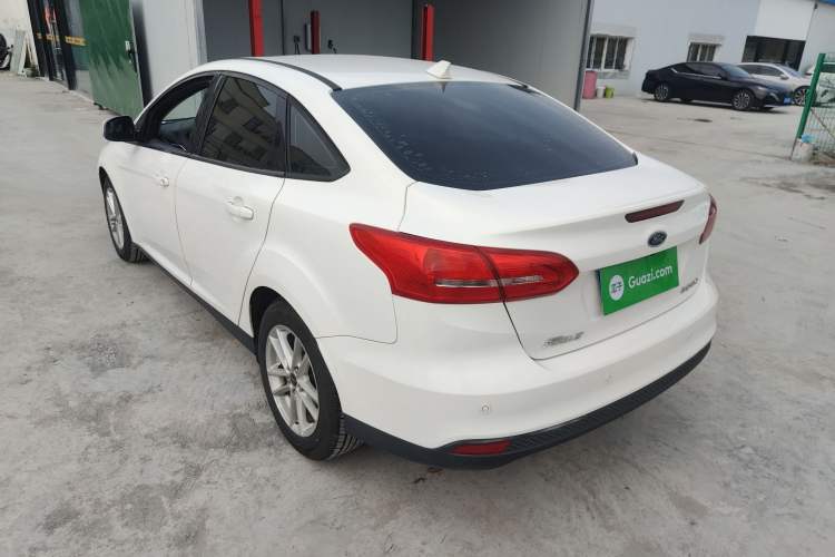 Used Ford Focus 2018 Sedan Classic 1.6L Automatic Trendy SmartDrive Edition