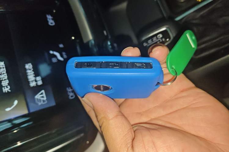 Used Volvo XC60 2021 T5 4x4 Smart Luxury Edition Interior 1