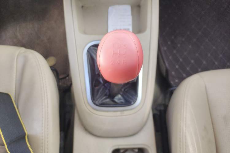 Used Chery E5 2014 1.5L Manual Youyue Model Gear Lever
