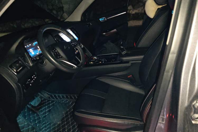 Used GAC Trumpchi GS8 2021 390T Two-Wheel Drive Luxury Smart Connect & Drive Edition (7 Seats)