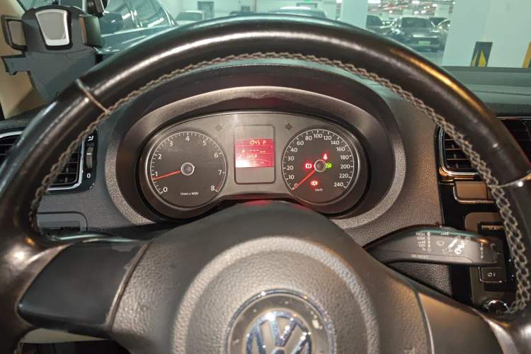 Used Volkswagen Polo 2011 1.4L Automatic ZhiCool Edition Instrument Cluster