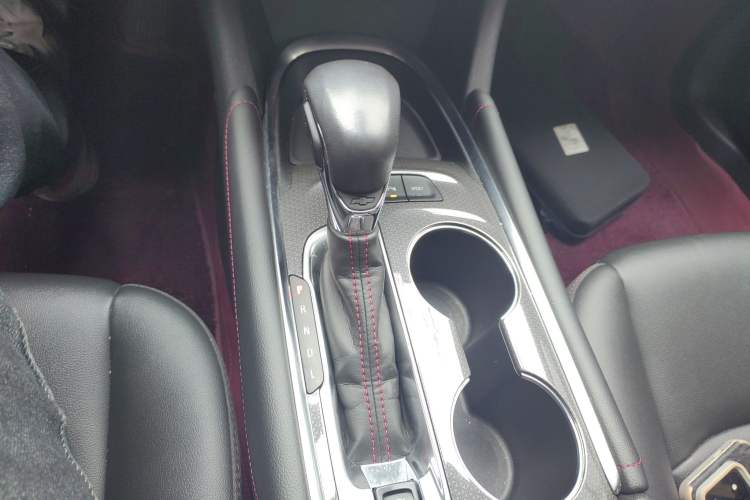 Used Chevrolet Malibu XL 2021 Redline 550T Automatic RuiLian Edition Gear Lever