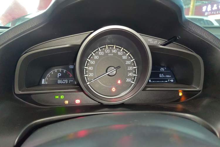 Used Mazda 3 Axela 2017 Sedan 1.5L Automatic Luxury Model Emission Standard China V Instrument Cluster