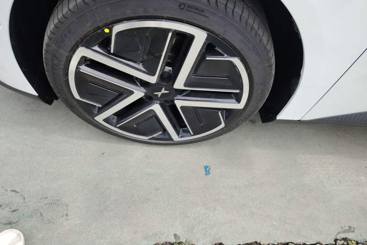 Used XPeng MONA M03 2025 600 with Ultra-Long Range Max Left Front Wheel Hub