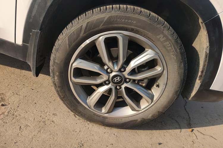 Used Hyundai ix35 2019 2.0L Automatic 2WD Zhiyong·Changxiang Edition China V Standard
