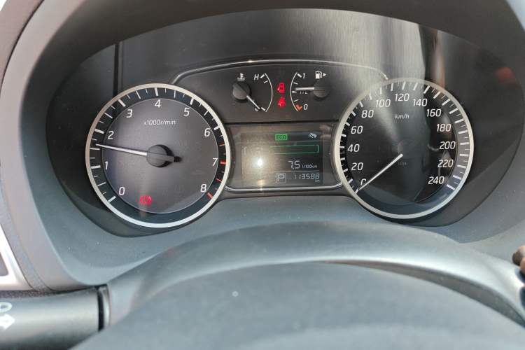 Used Nissan Sylphy 2018 1.6XV CVT Deluxe Edition Instrument Cluster