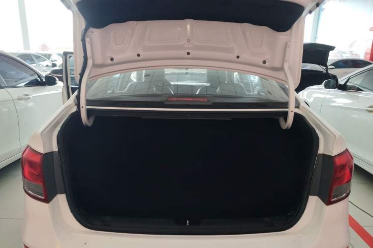 Used Kia K2 2015 Sedan 1.4L Automatic GLS