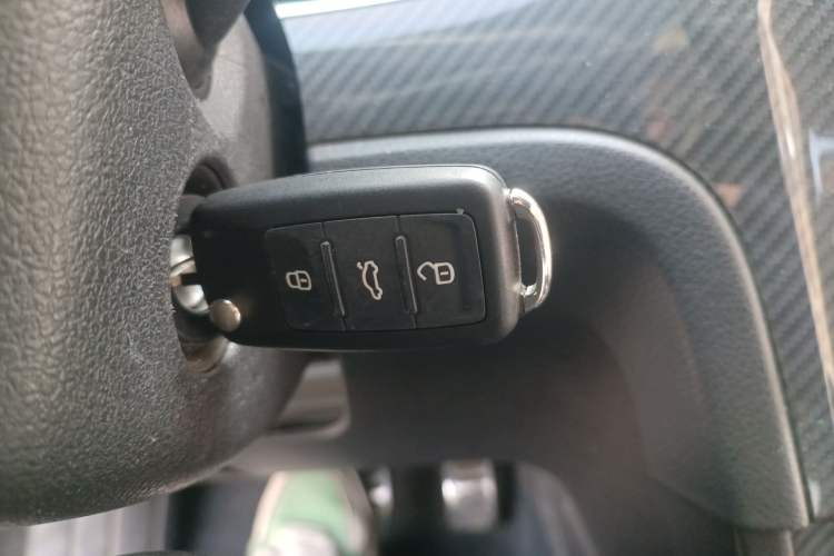 Used Volkswagen Gran Lavida 2014 1.4TSI Automatic Sport Edition
