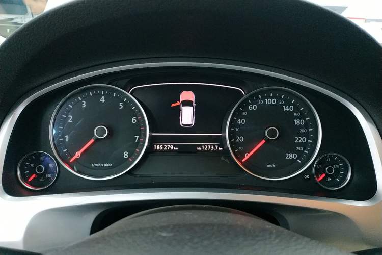 Used Volkswagen Touareg 2011 3.0 TSI Standard Version
