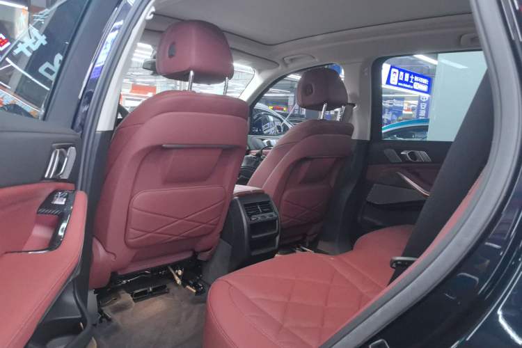 Used BMW X5 2022 Restyled xDrive 30Li Luxury Version M Sport Package
